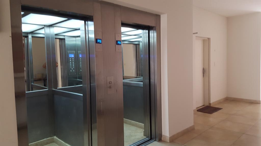 Apartamento Leguizamon Lägenhet Salta Exteriör bild