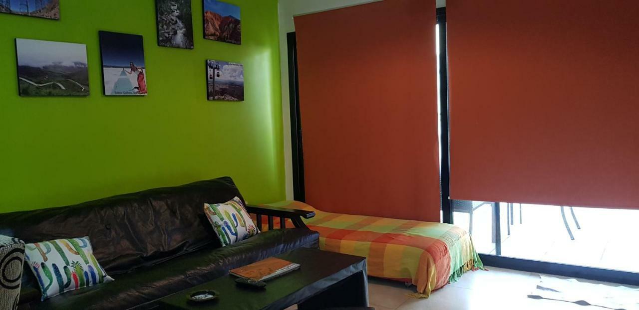 Apartamento Leguizamon Lägenhet Salta Exteriör bild